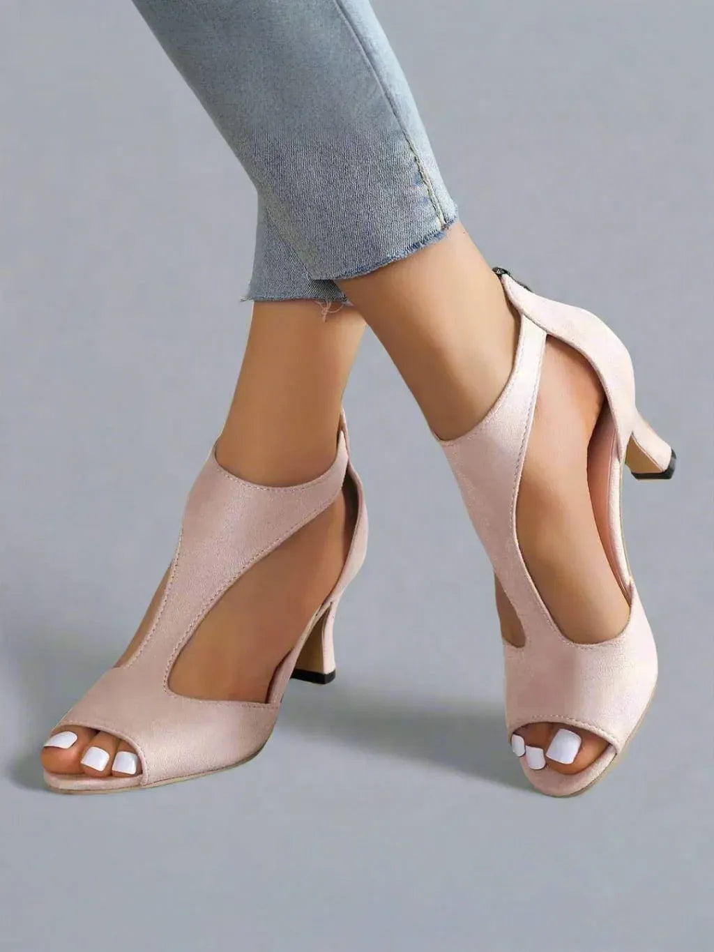 Versatile Elegance: Perfect Dress for Any Occasion