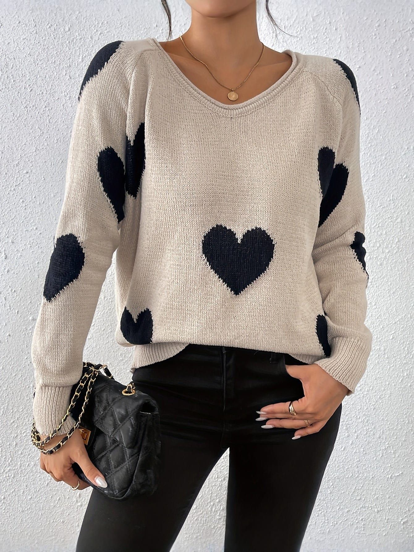 CHARLÈNE | Stylish V-Neck Knit Sweater