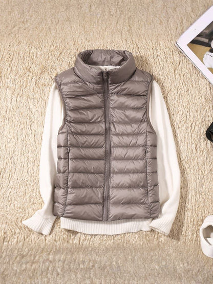 Lightweight Sleeveless Down Jacket with Pleated Design