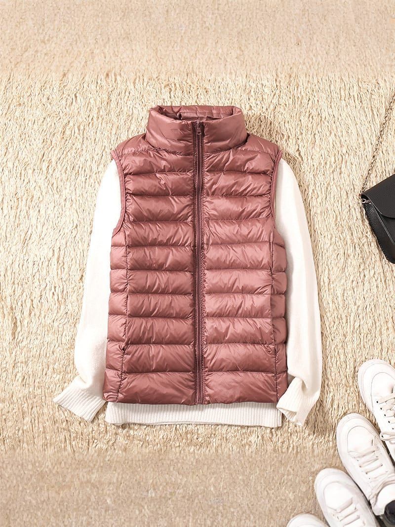 Lightweight Sleeveless Down Jacket with Pleated Design
