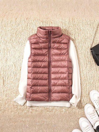 Lightweight Sleeveless Down Jacket with Pleated Design