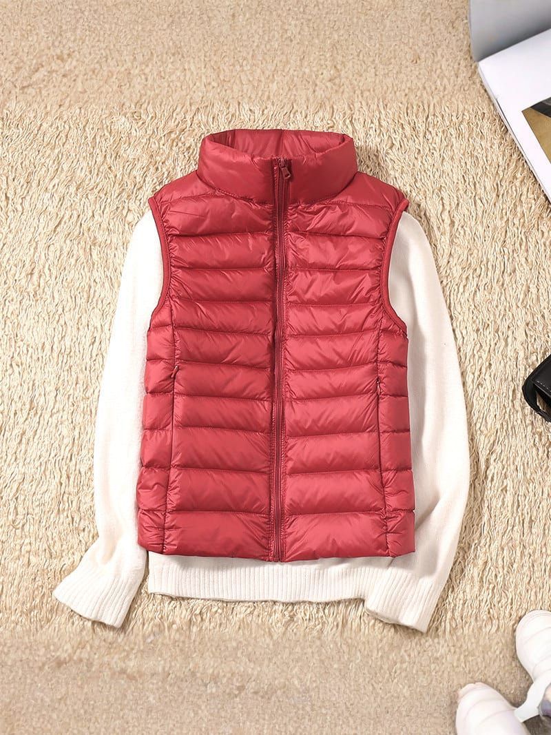 Lightweight Sleeveless Down Jacket with Pleated Design