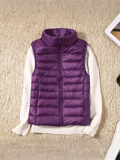 Lightweight Sleeveless Down Jacket with Pleated Design