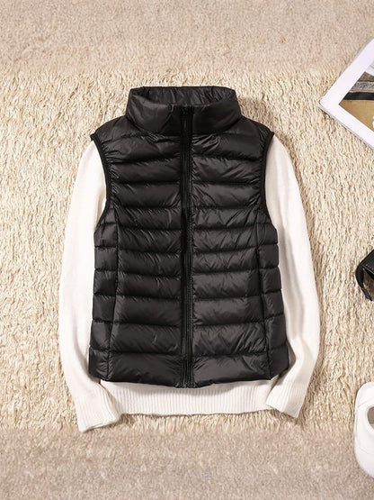 Lightweight Sleeveless Down Jacket with Pleated Design