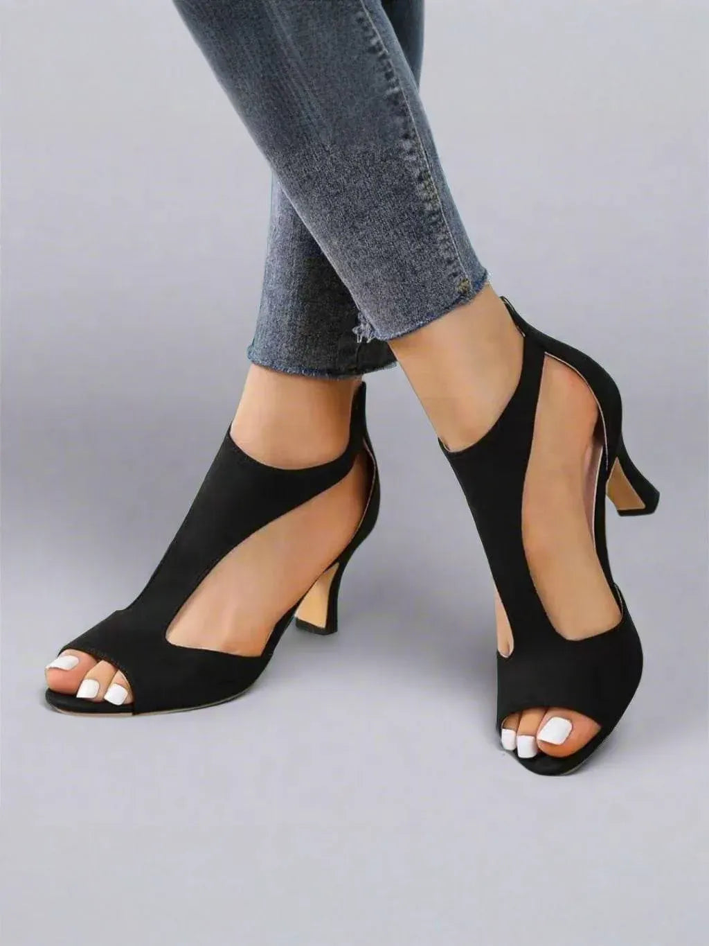 Versatile Elegance: Perfect Dress for Any Occasion