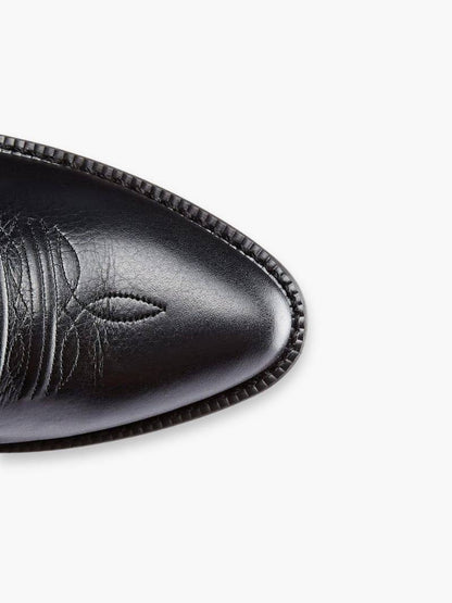 Chic Western Boots – Embrace True Style