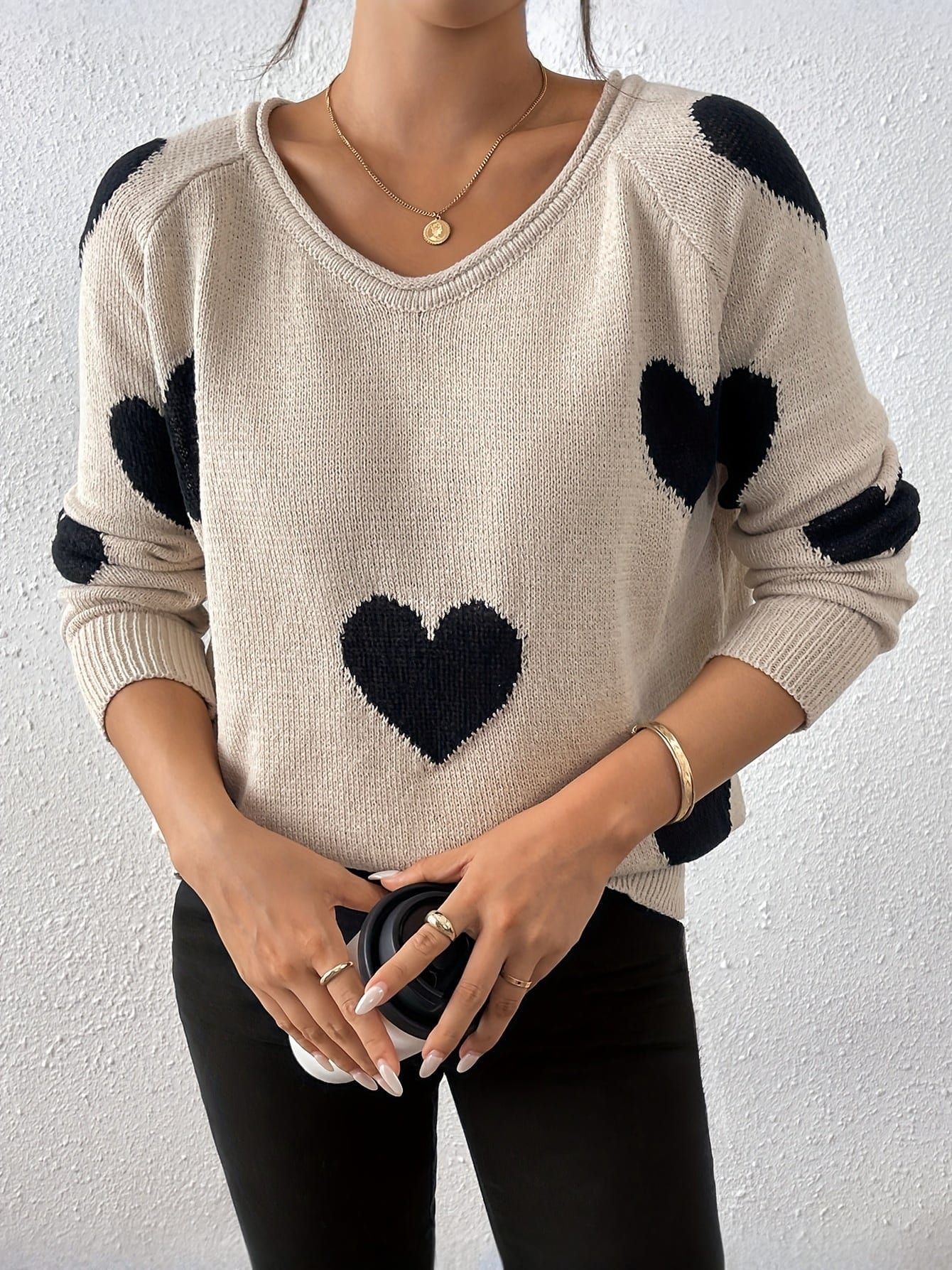 CHARLÈNE | Stylish V-Neck Knit Sweater