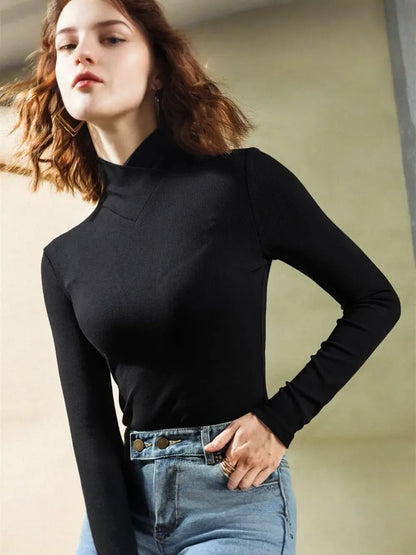 Stylish and Chic Turtleneck Sweater