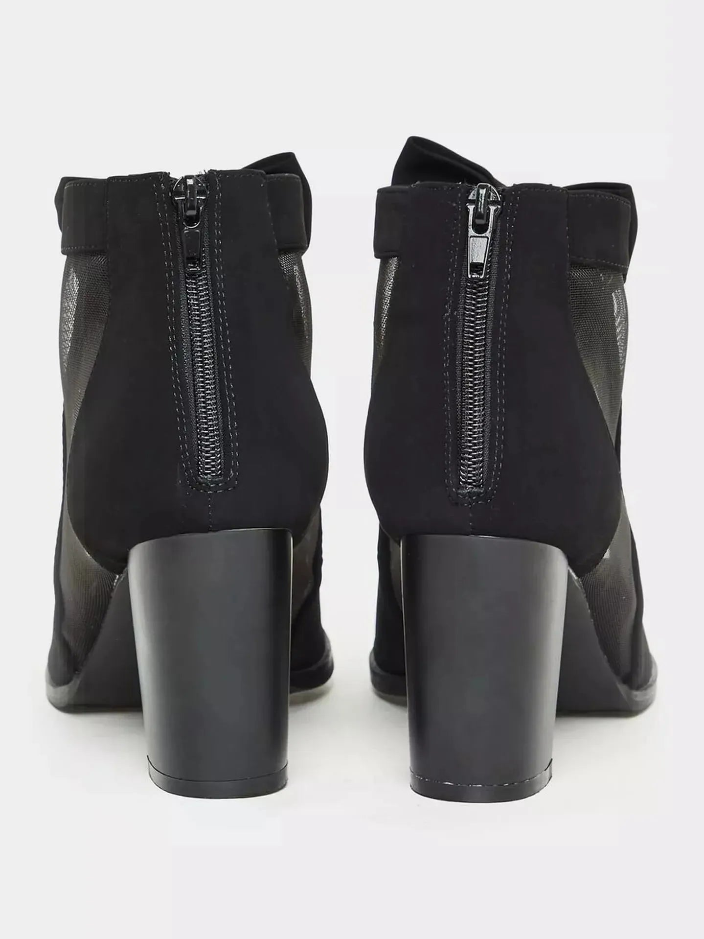 Chic Heels with a Stylish Bow