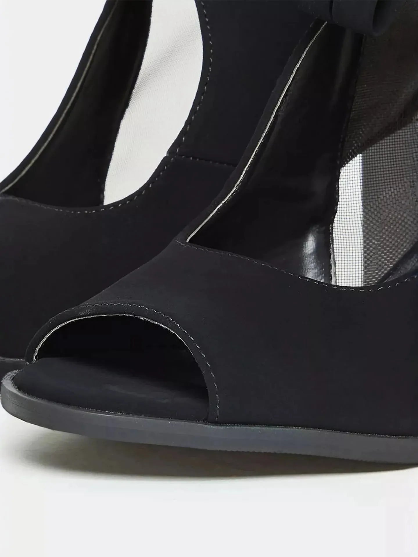 Chic Heels with a Stylish Bow