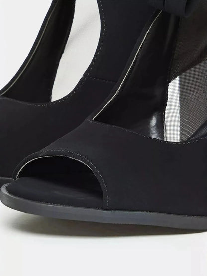 Chic Heels with a Stylish Bow