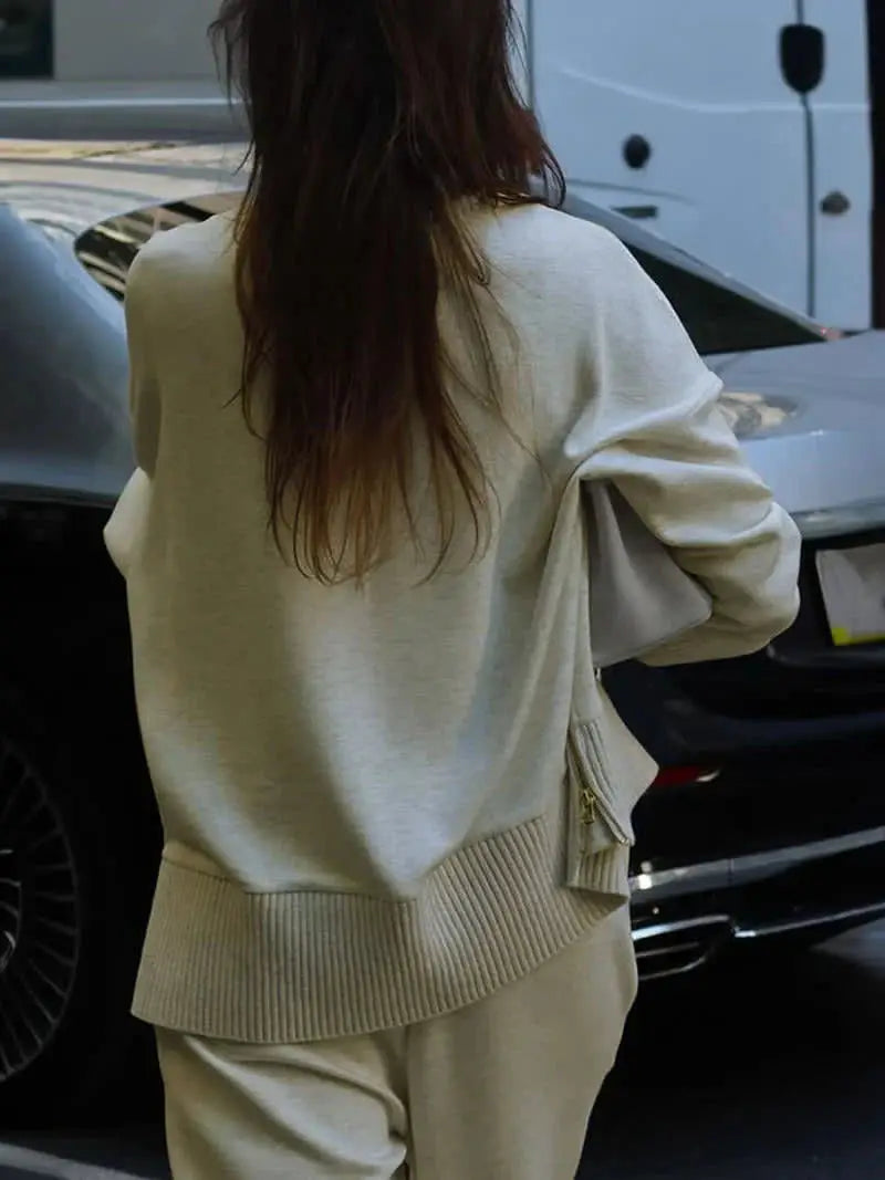 SELENE | Chic Autumn-Winter Casual Outfit