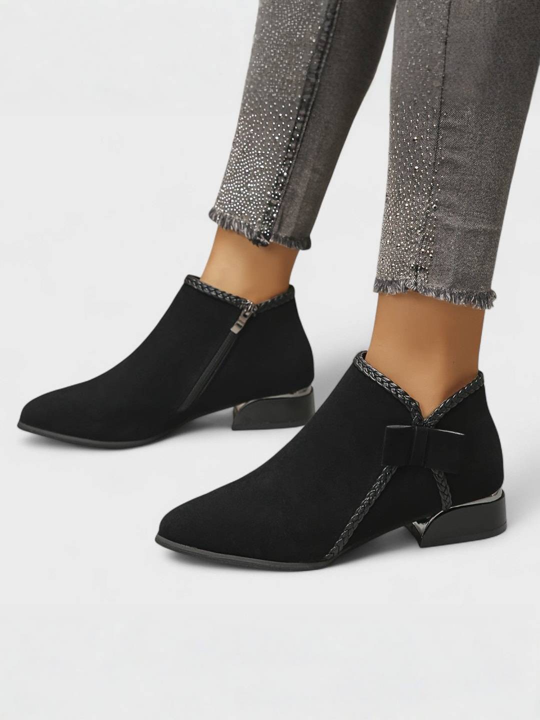 VIVA | Stylish Bow-Detail Boots