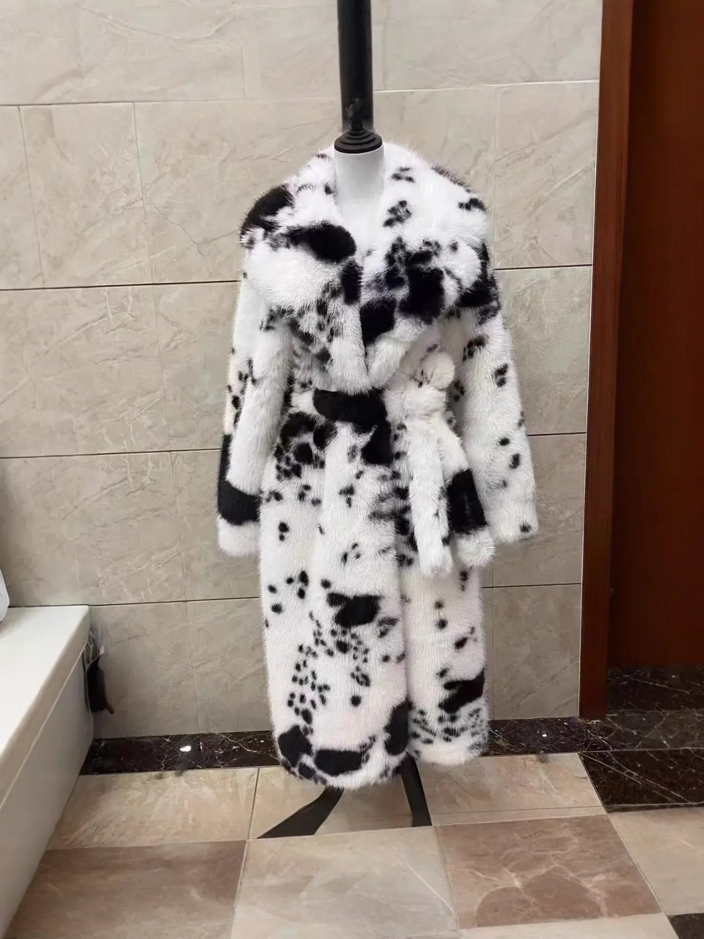 CHLOÉ | Stylish Patchwork Faux Fur Coat