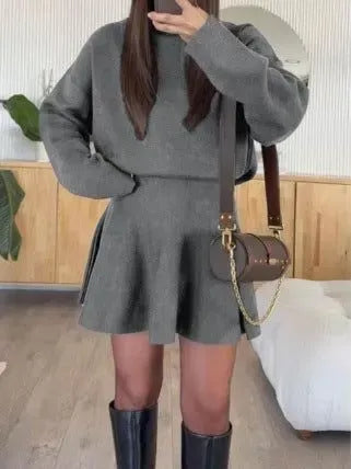 LÉANA | Chic Fitted Skirt and Top Set