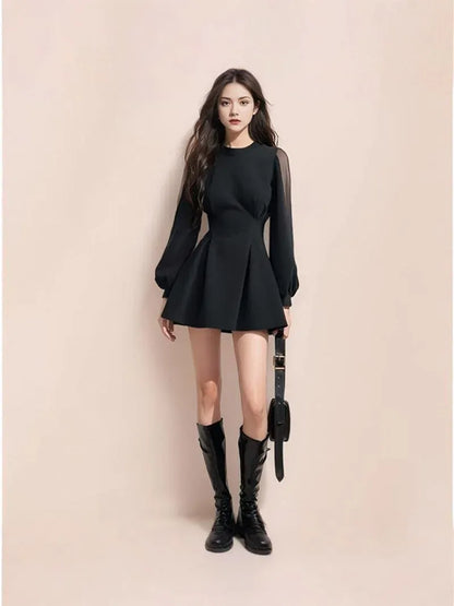 Short Black Dress – Effortless Style for Autumn