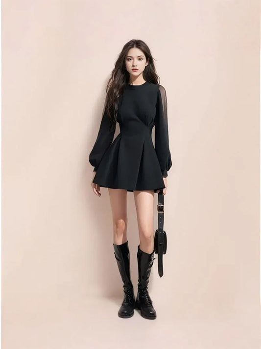 Short Black Dress – Effortless Style for Autumn