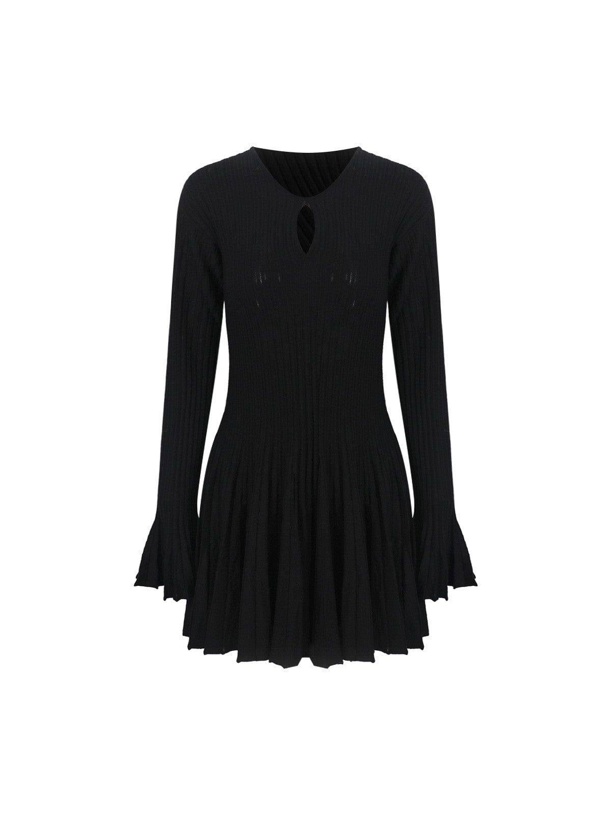 Chic Black Sweater Dress with Round Neck, Flared Sleeves, and Pleated Skirt
