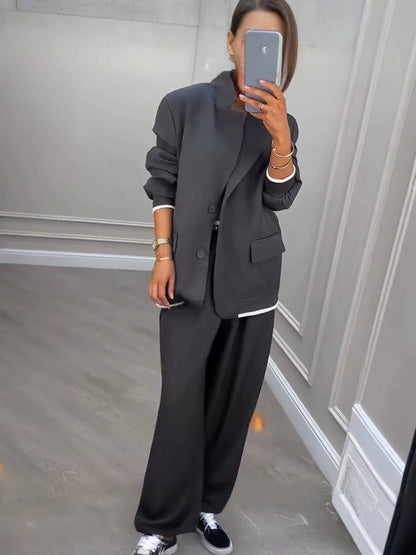 Chic Gray Polyester Set – Classic Style with Impeccable Detail