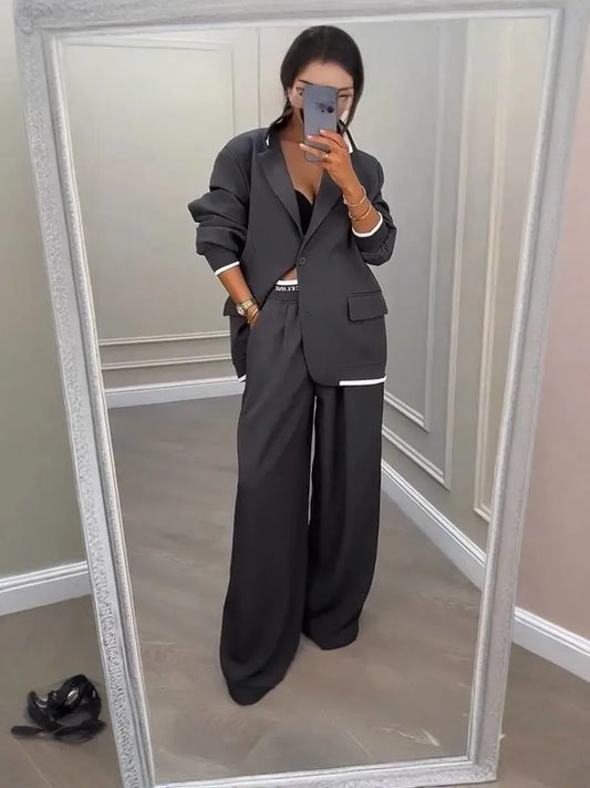 Chic Gray Polyester Set – Classic Style with Impeccable Detail