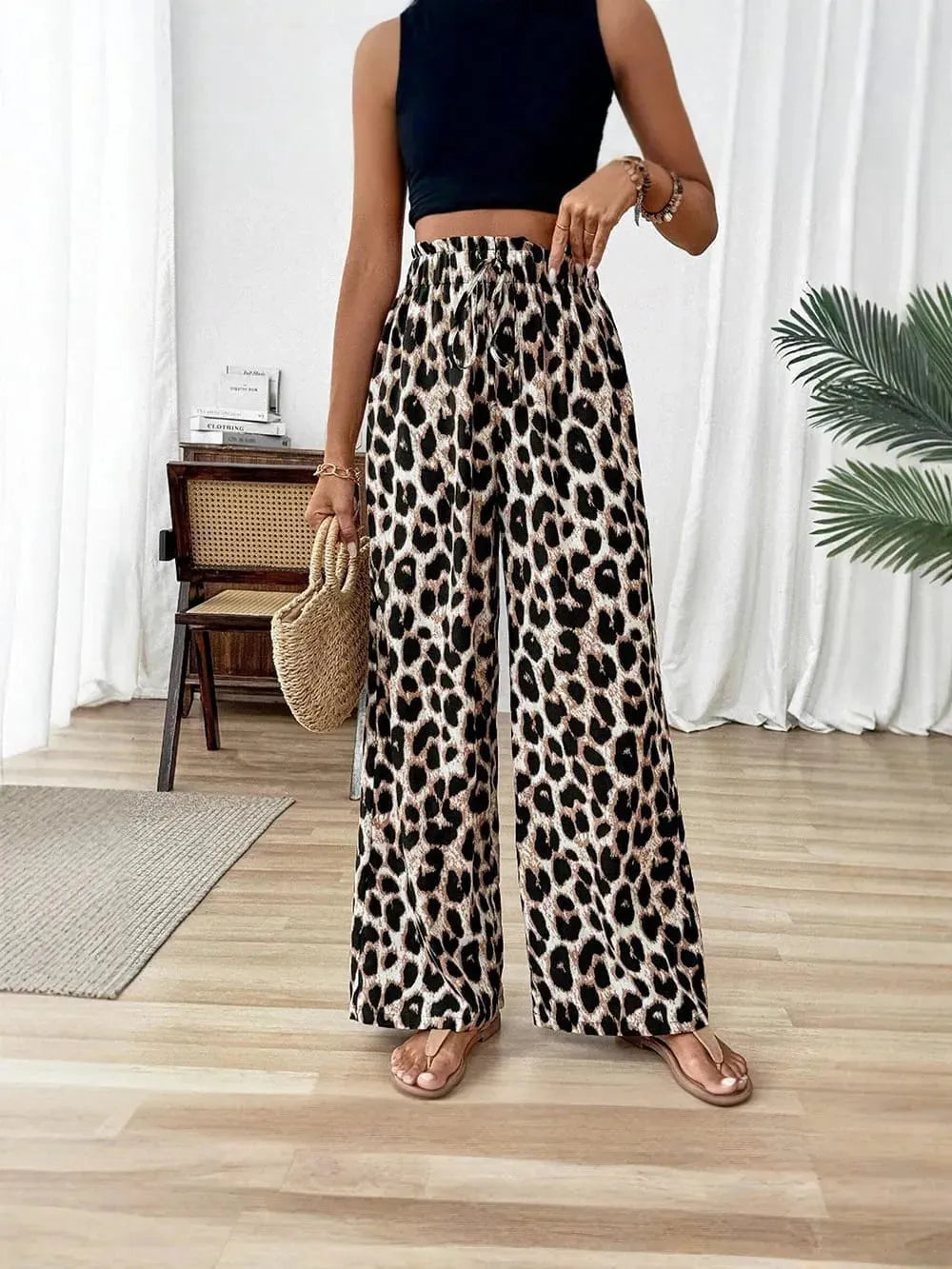 LÉNA | Stylish Leopard Print Trousers