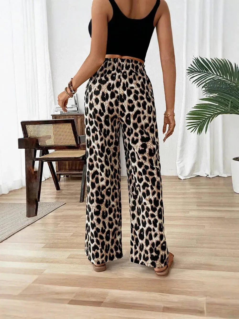LÉNA | Stylish Leopard Print Trousers