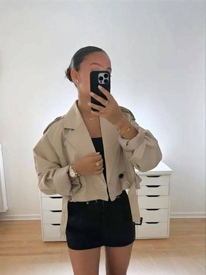 CAROLE | Chic Modern Short Trench Coat