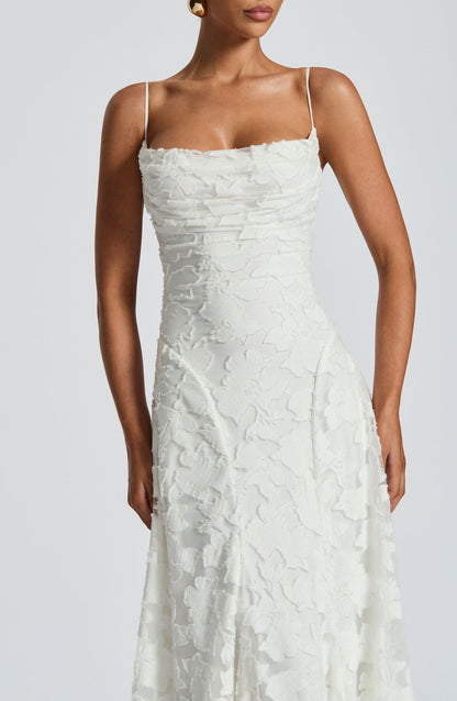 CLARA Maxi Dress | Effortless Elegance