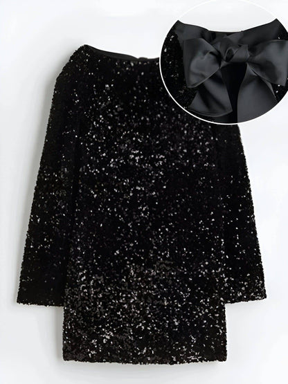 LISA | Elegant Knot Dress – A Perfect Blend of Femininity and Confidence