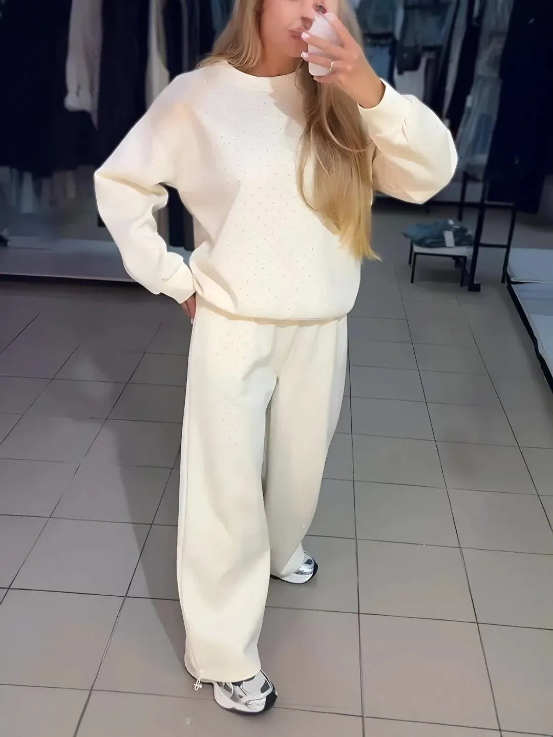 Elegant Diamond-Set Sweater for Ultimate Comfort